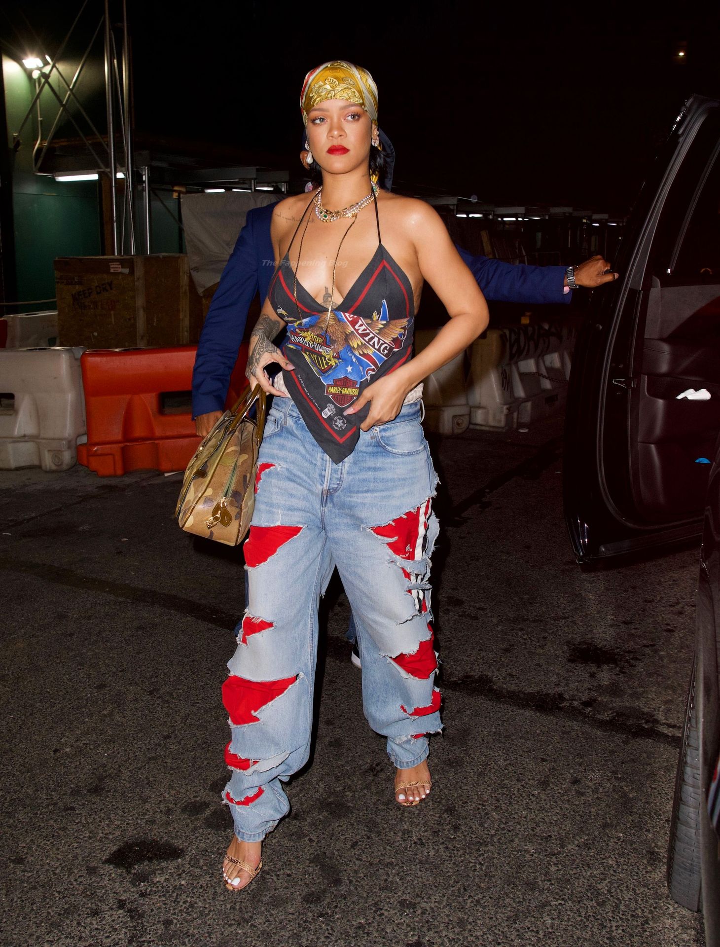 Rihanna-Sexy-The-Fappening-Blog-1.jpg