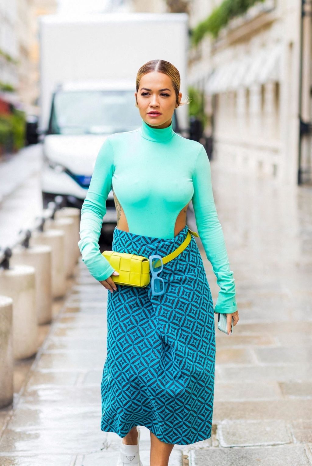 Braless Rita Ora Steps Out For Some Shopping With Her Sister Elena Ora Out in Paris (33 Photos)