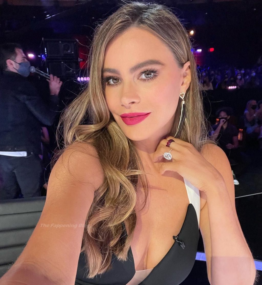 Sofia Vergara Shows Off Her Cleavage at the America’s Got Talent Show (31 Photos)