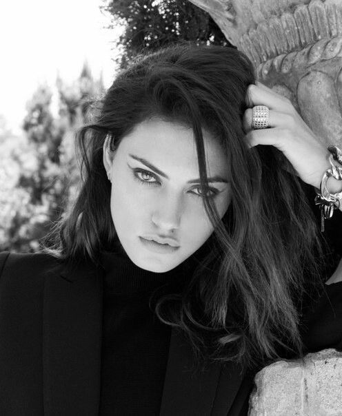 phoebe-tonkin-topless-thefappening-pro-3-thefappeningblog.com_.jpg