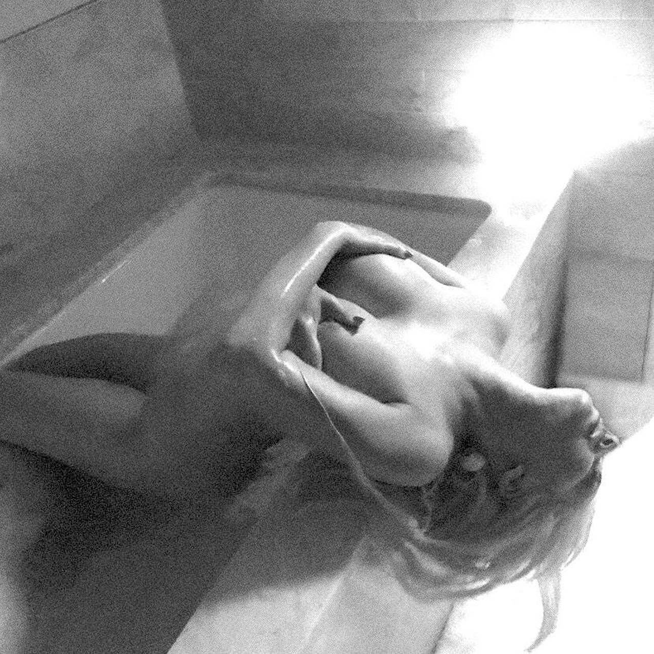 0826113729596_034_14-Christina-Aguilera-Naked-Nude-Sexy-thefappeningblog.com_.jpg