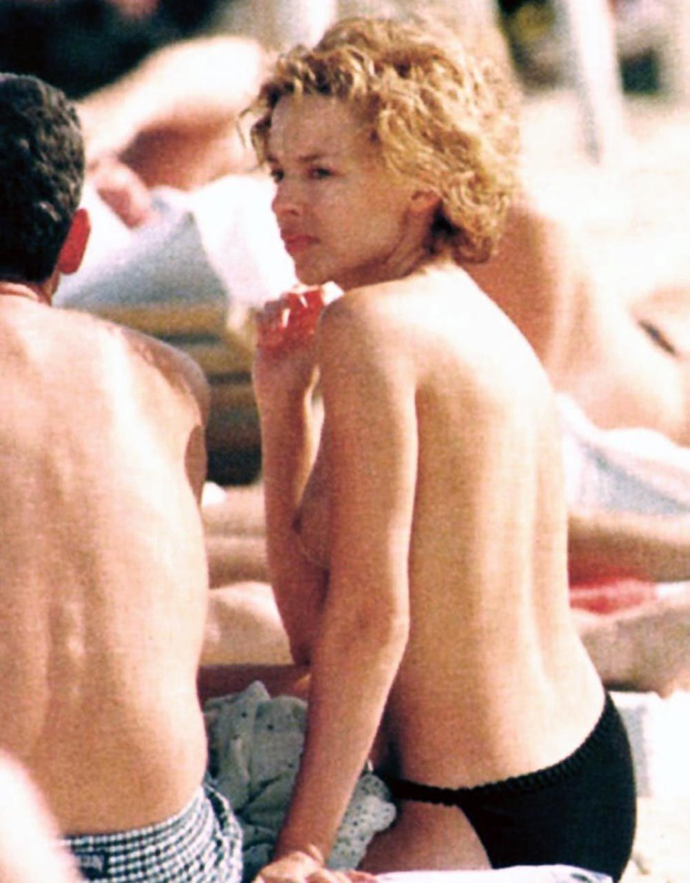 0828105732926_05_06-Kylie-Minogue-Nude-Naked-Topless-thefappeningblog.com_.jpg