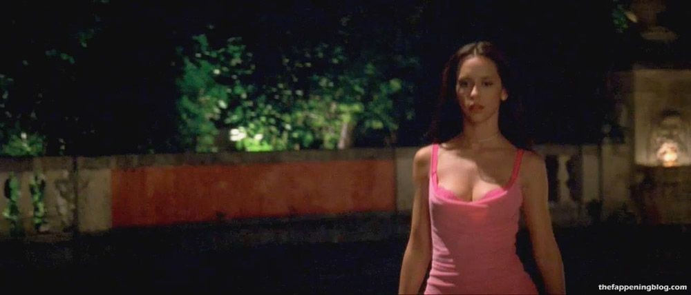 Jennifer Love Hewitt Nude &amp; Sexy Collection (150 Photos + Sex Video Scenes)