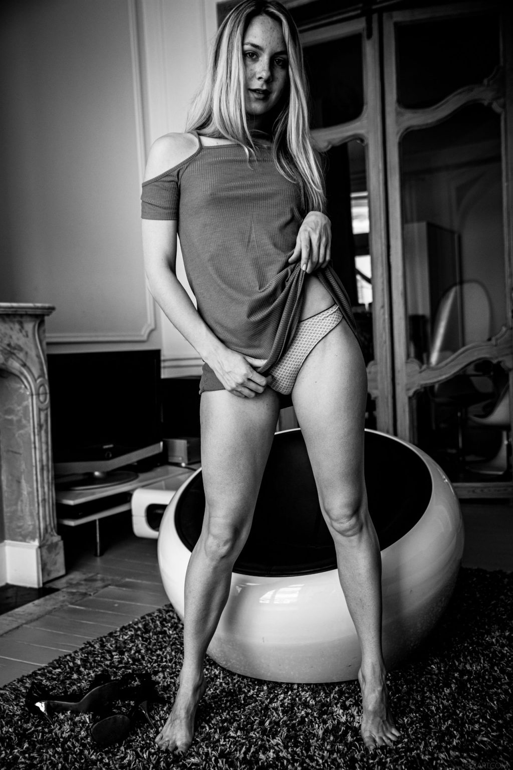 Alecia Fox Nude &amp; Sexy – Love Myself (150 Photos)