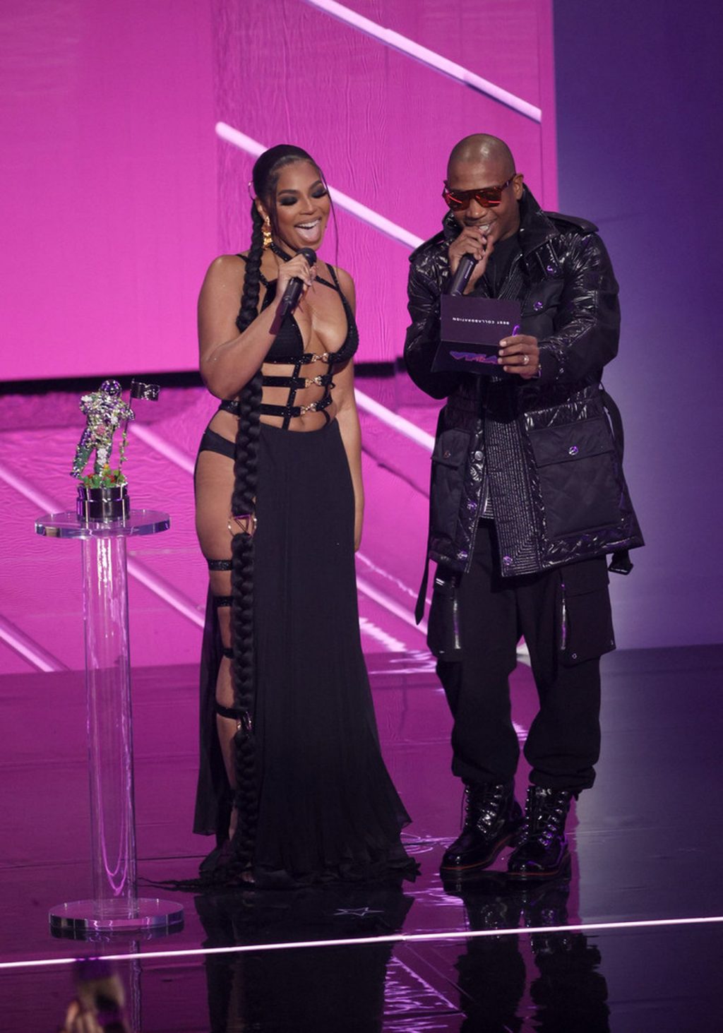 Leggy Ashanti Looks Hot at the 2021 MTV VMAs (12 Photos)