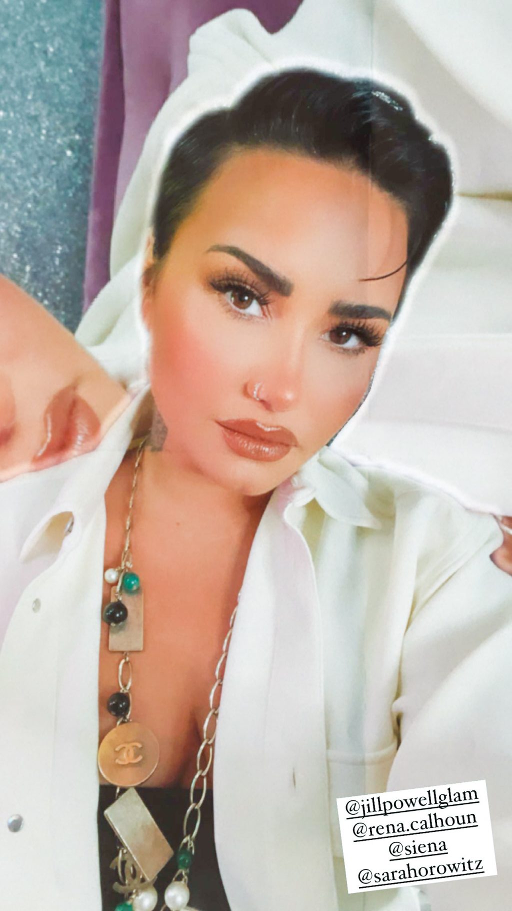 Demi Lovato (4 Sexy Photos)