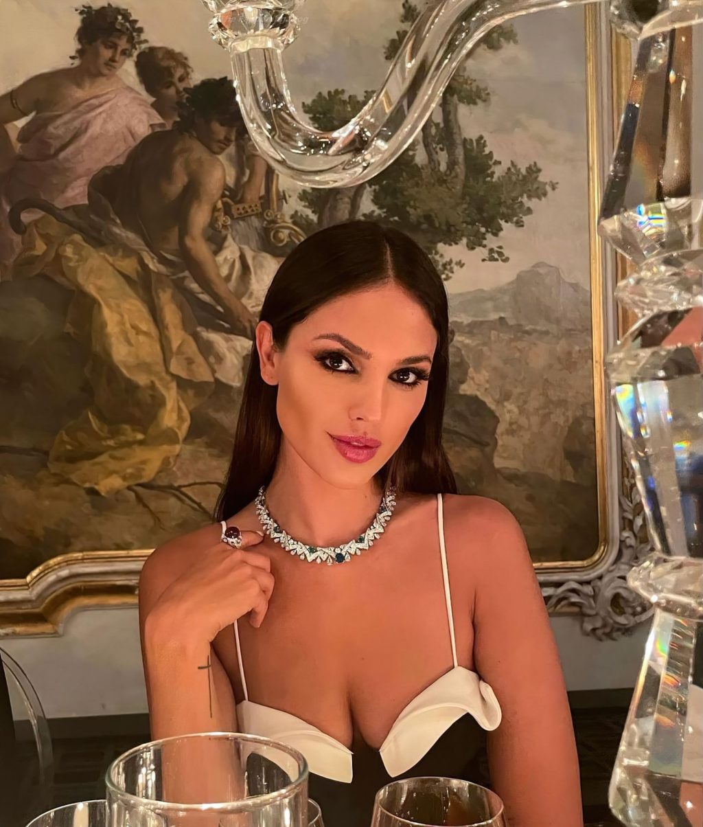 Eiza González Sexy Collection (20 Photos + Video)