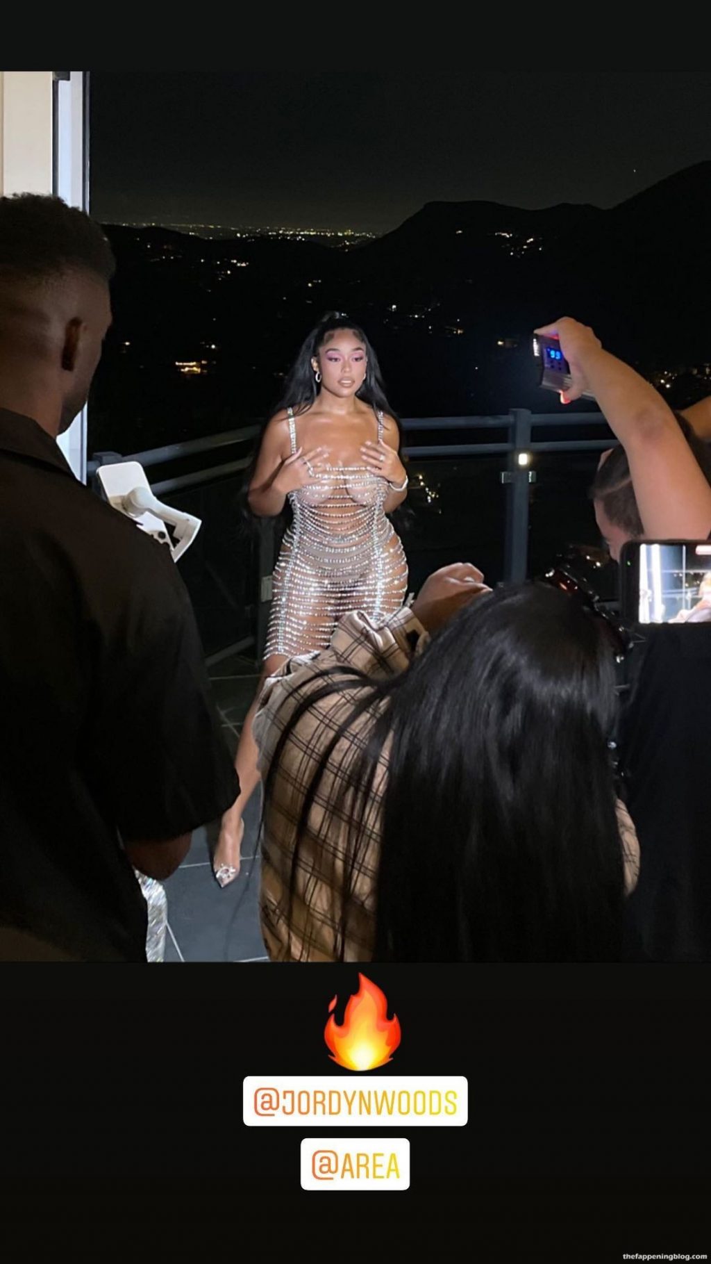 Jordyn Woods Shows Off Her Tits at The Birthday Party (12 Photos + Video)