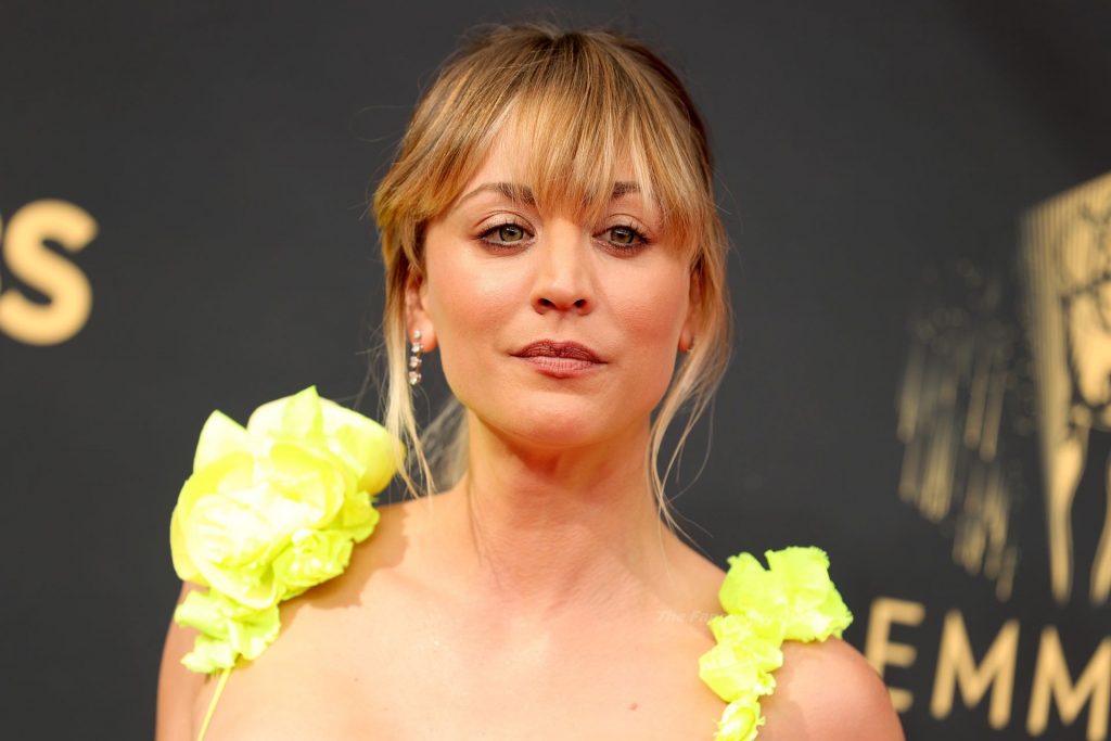 Kaley Cuoco Stuns on the Red Carpet at the 73rd Primetime Emmy Awards in Los Angeles (26 Photos)