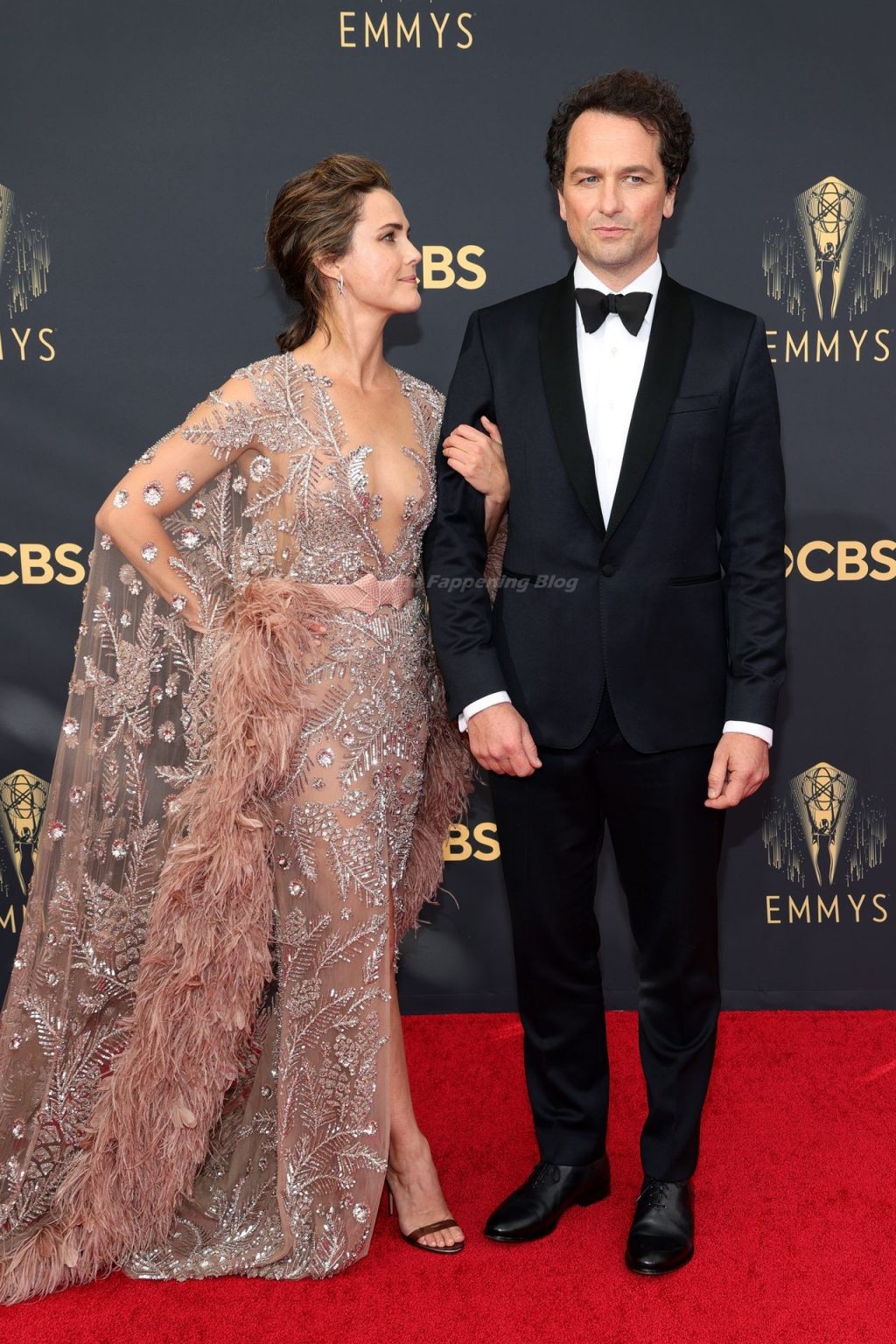 Keri Russell Shows Off Her Tits at the 73rd Primetime Emmy Awards in Los Angeles (14 Photos)