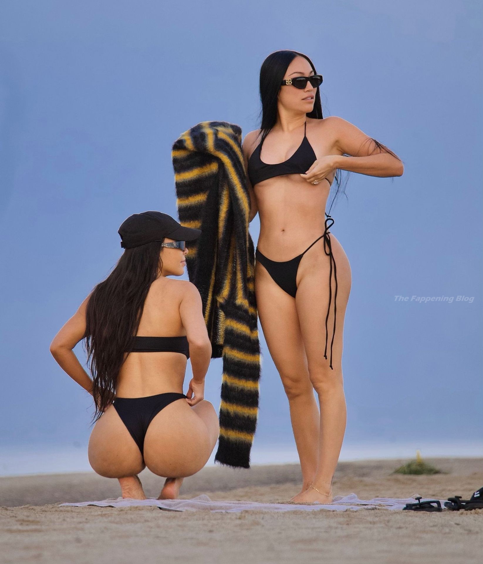 Kim-Kardashian-Sexy-6-thefappeningblog.com_.jpg