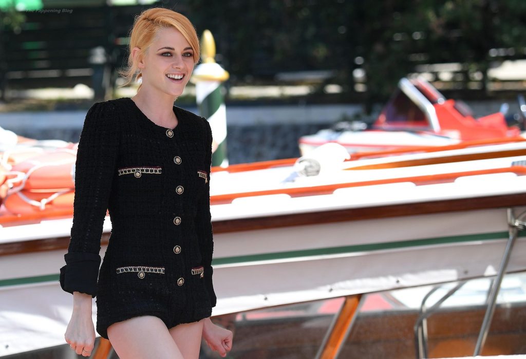 Kristen Stewart Looks Happy in Venice (95 Photos)