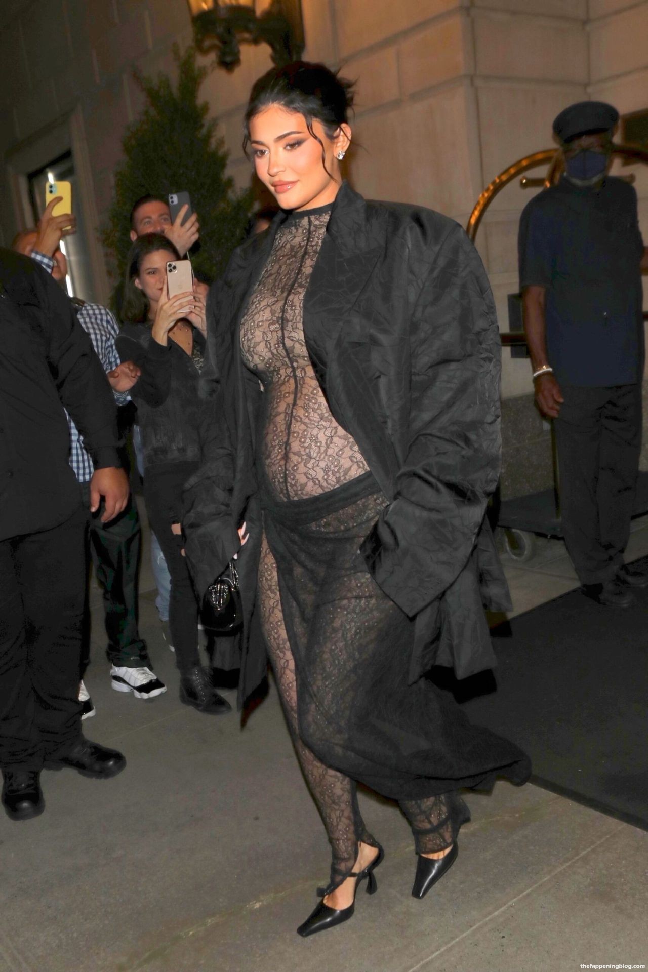 Kylie-Jenner-Sexy-72-thefappeningblog.com1_.jpg