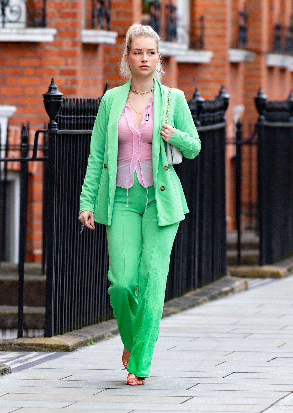 Lottie Moss Looks Chic in London (14 Photos)