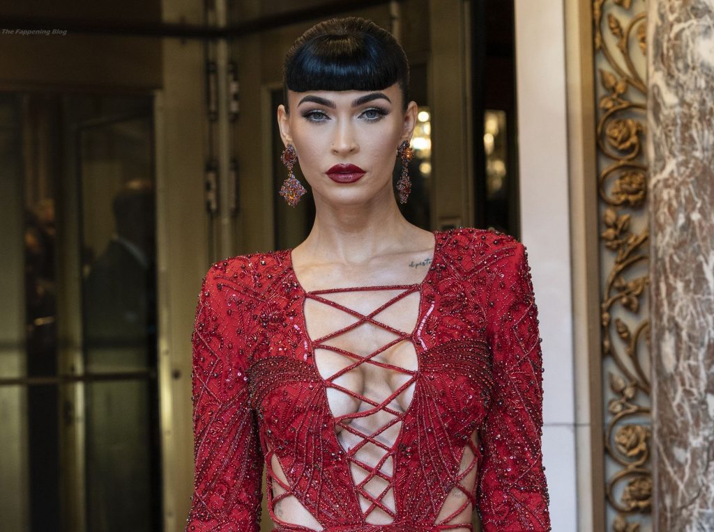 Megan Fox Looks Sexy in Red at the 2021 Met Gala in NYC (148 Photos) [Updated]