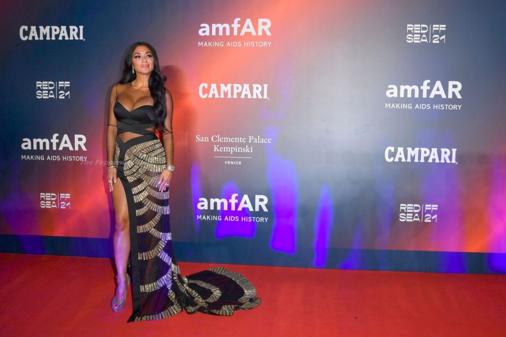 Nicole Scherzinger Puts on a Busty Display at the amfAR Gala (34 Photos)