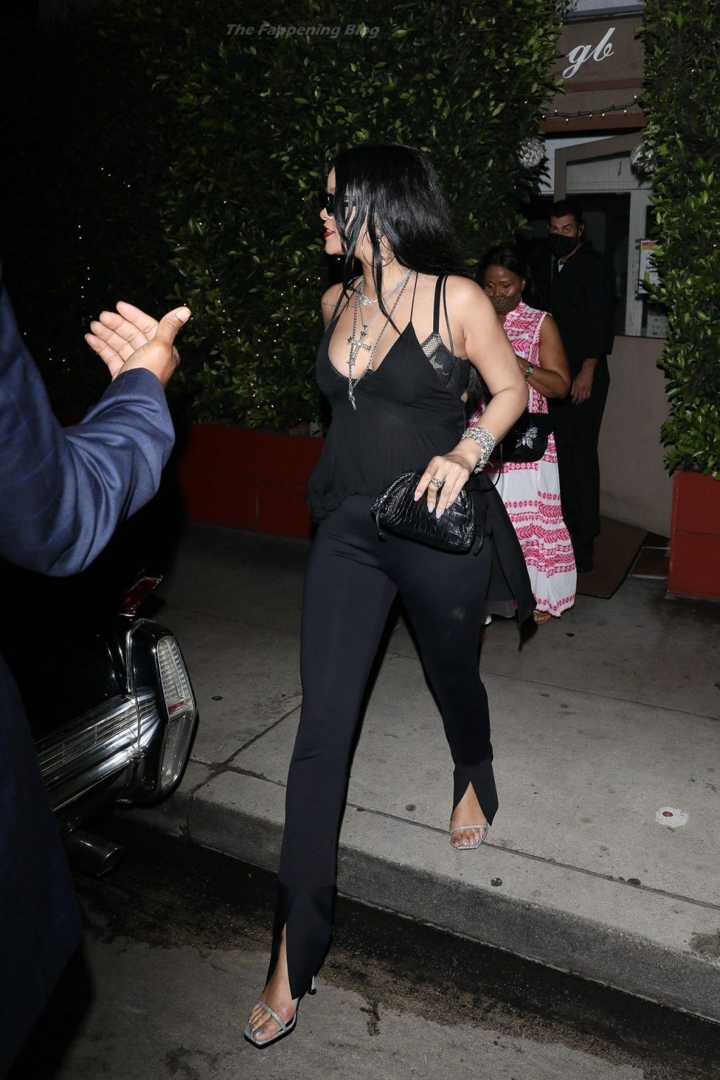 Rihanna Stuns in All Black While Out for Dinner at Giorgio Baldi (62 Photos)