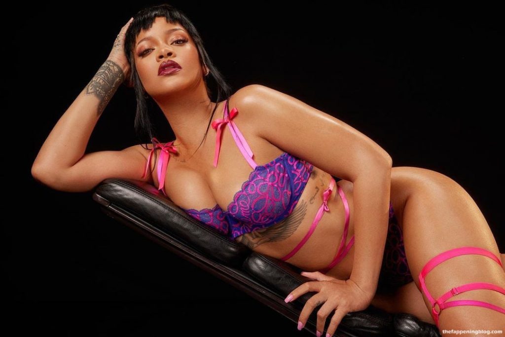 Rihanna Sexy (3 Hot Photos)