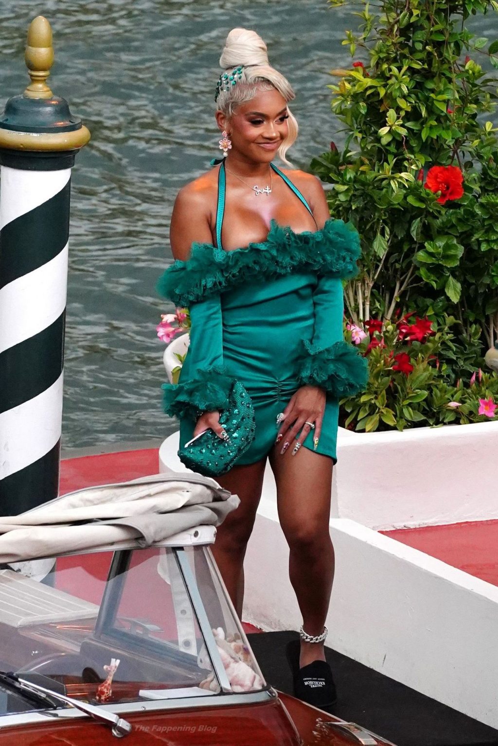 Saweetie Displays Her Boobs in Venice (16 Photos)