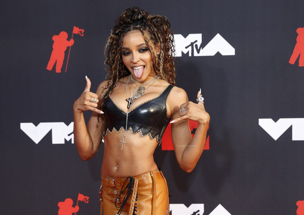 Tinashe Looks Crazy at the 2021 MTV Video Music Awards (24 Photos)