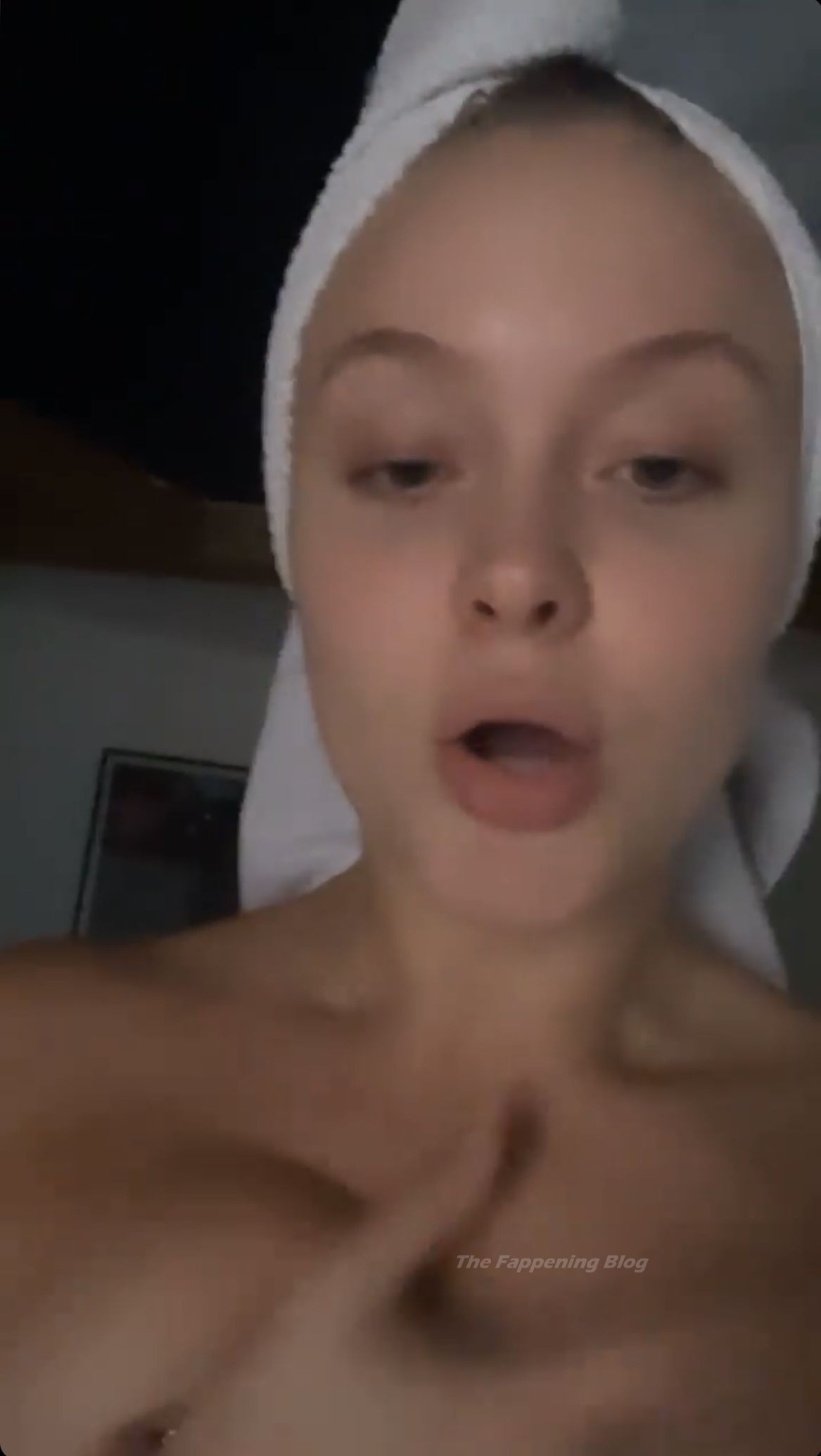 Zara larsson topless