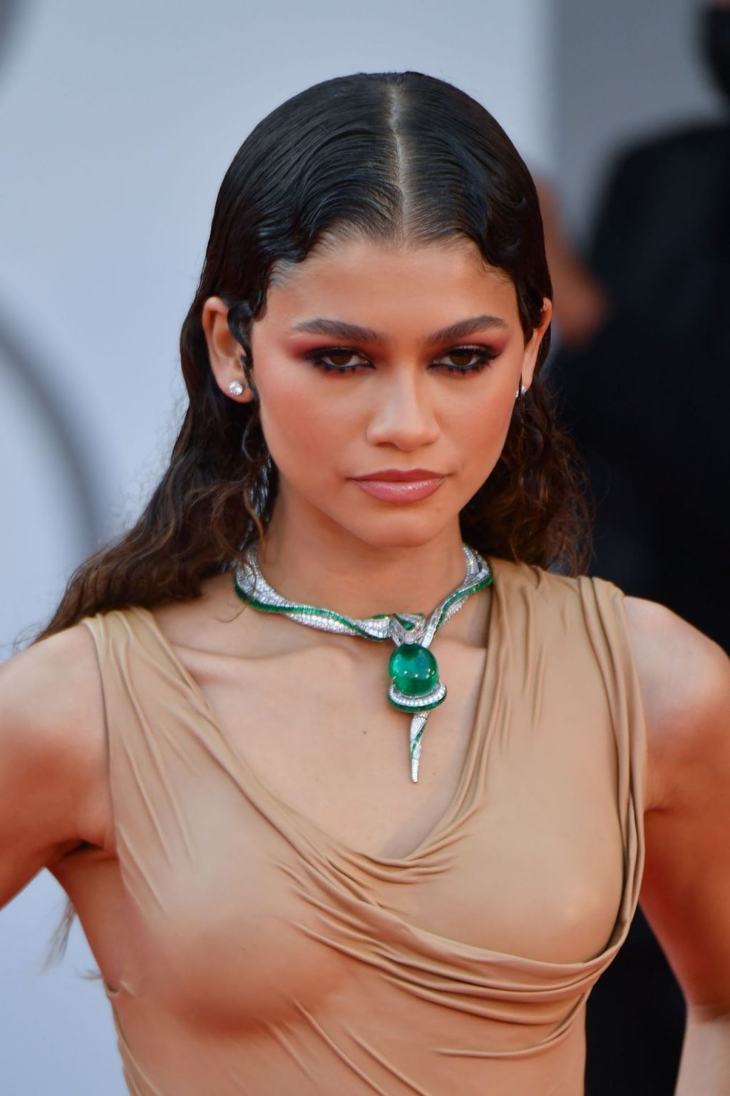 Leggy Zendaya Joins On-Screen Lover Timothée Chalamet on the Red Carpet in Venice (184 Photos) [Updated]