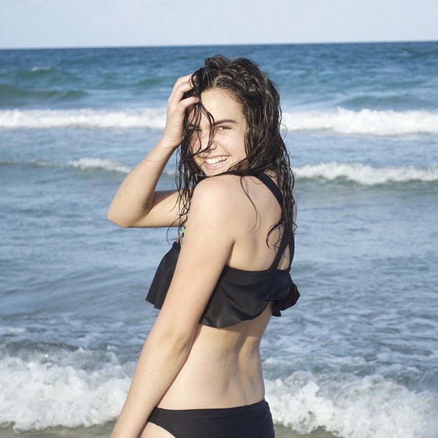 bailee-madison-bikini-24455-thefappeningblog.com_.jpg