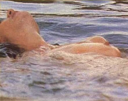 Debra Winger / wingerdebra Nude Leaks Photo 15