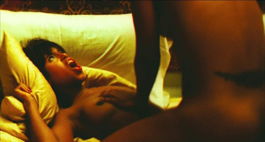 Kerry Washington topless and sex.