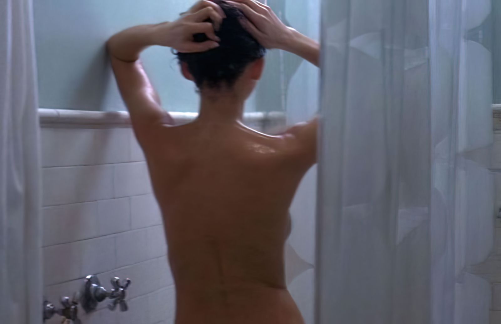 Sarah Michelle Gellar Nude & Sexy Collection (153 Photos) .