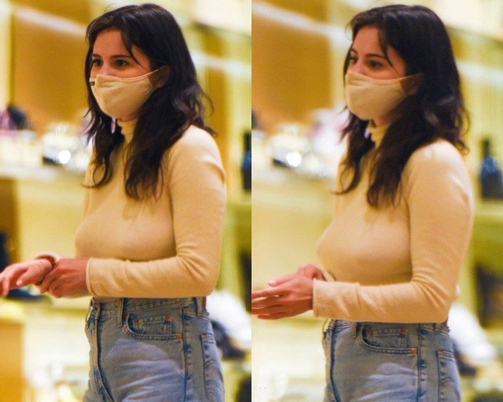 selena_gomez_braless_mask-thefappeningblog.com_.jpg