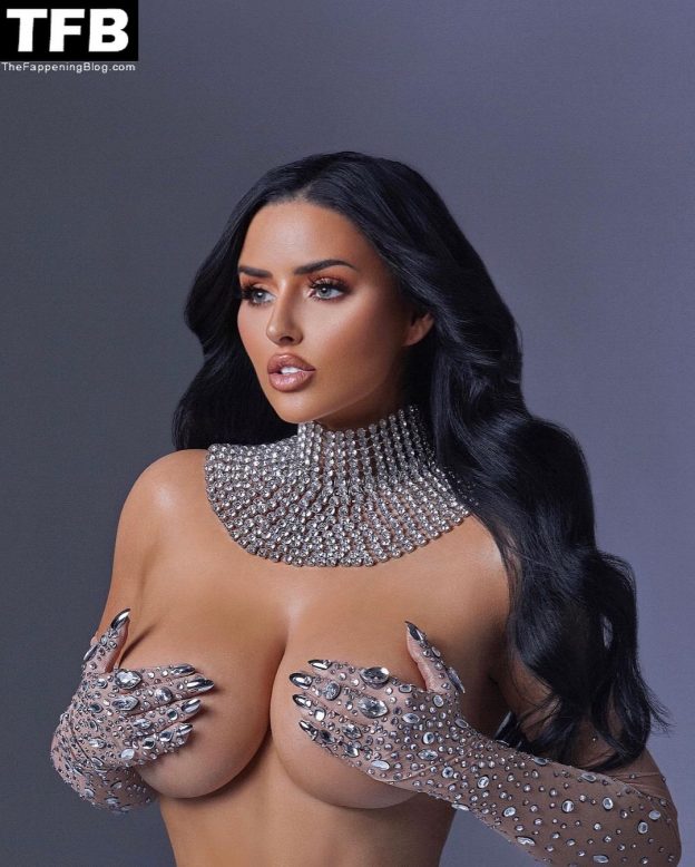 Abigail Ratchford Topless 2 Photos Thefappening 5365