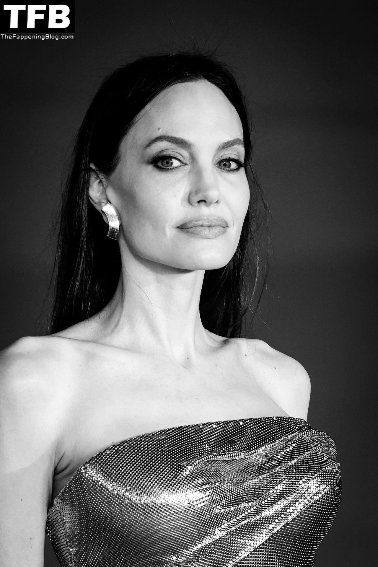 Angelina-Jolie-Sexy-The-Fappening-Blog-124-1.jpg