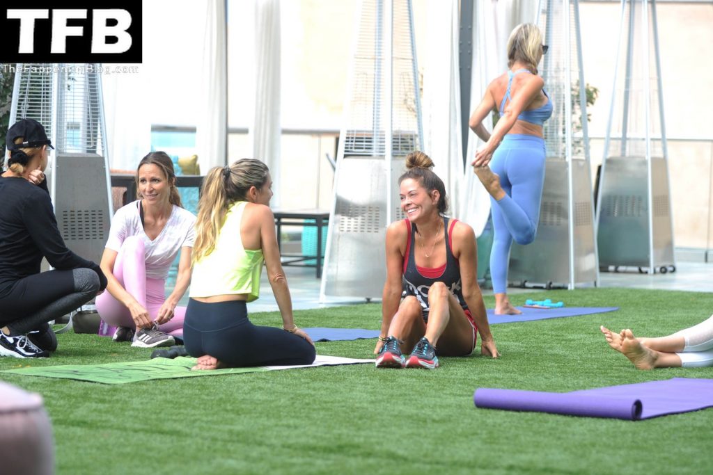Brooke Burke is Pictured Teaching Her Booty Burn Workout Class (19 Photos)