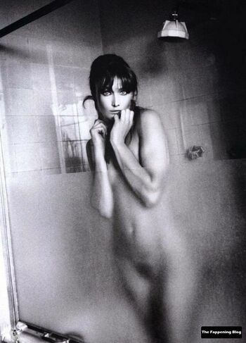Carla Bruni Sarkozy / carlabruniofficial Nude Leaks Photo 63