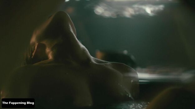 Dianne Doan / dianneldoan Nude Leaks Photo 14