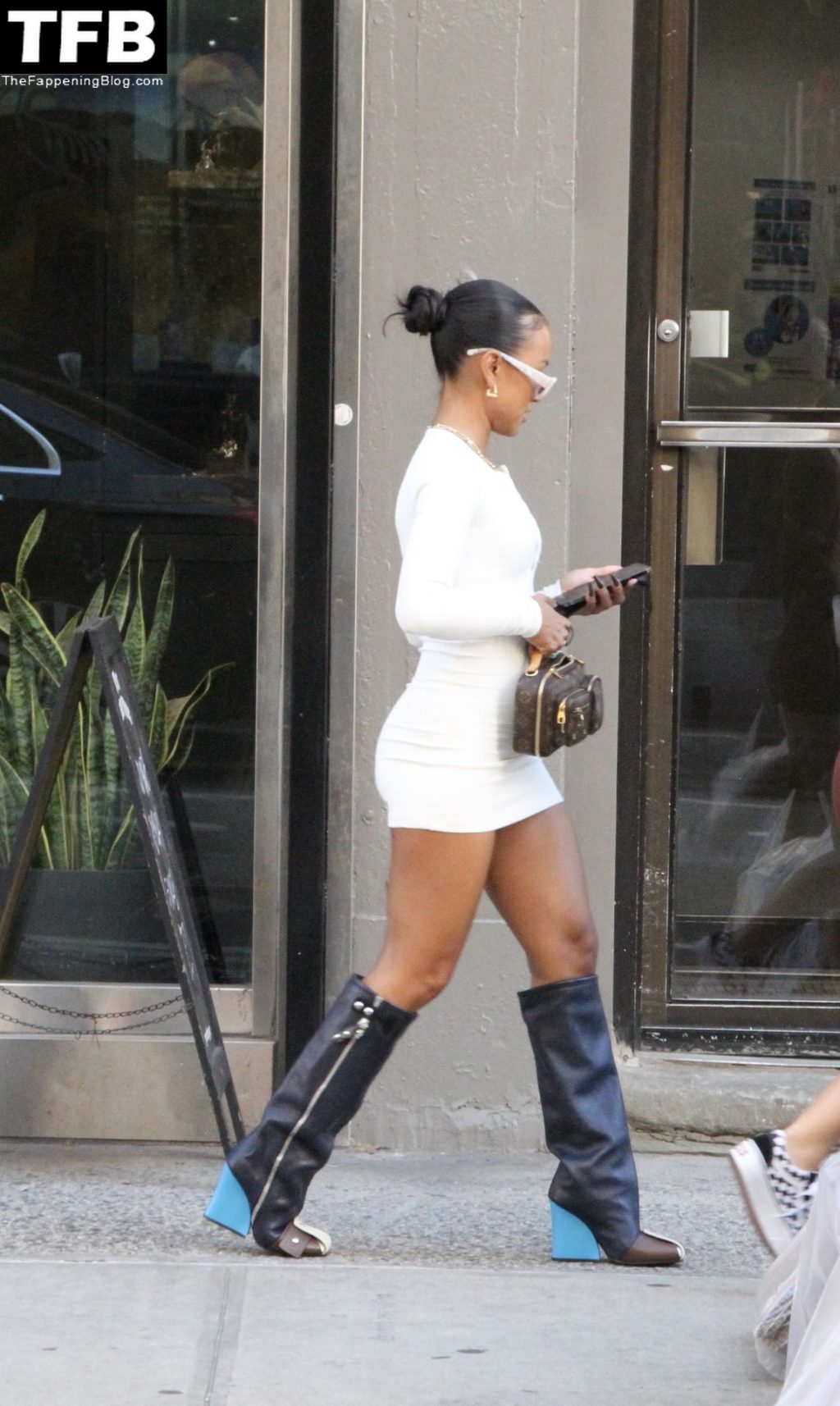 Sexy Karrueche Tran Gets Lunch at the Cipriani Downtown (22 Photos)