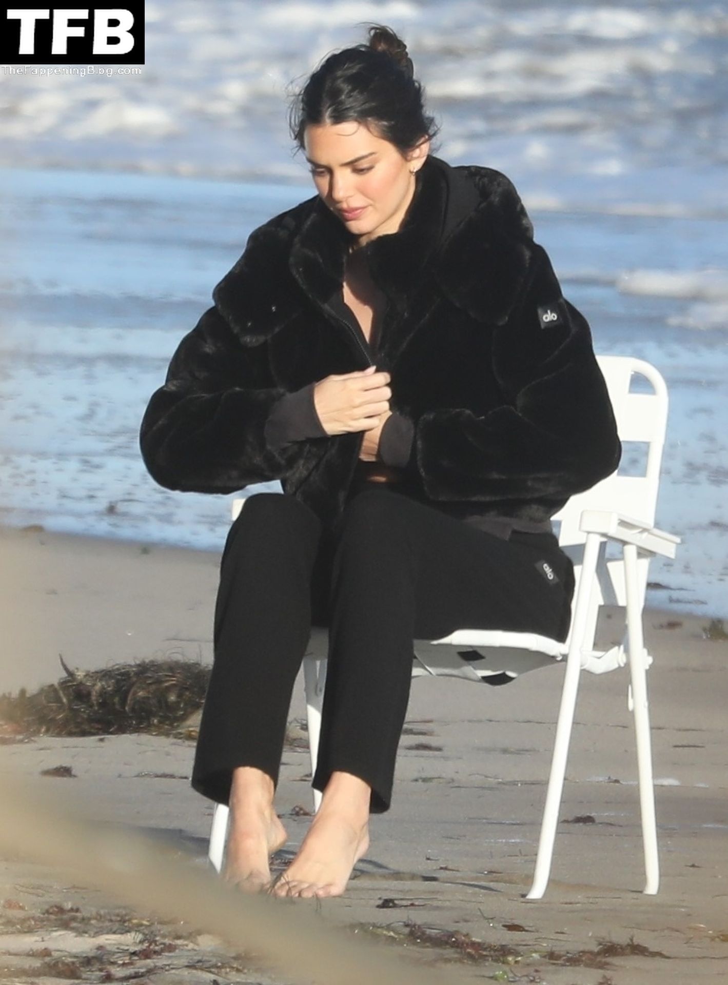 Kendall-Jenner-Feet-The-Fappening-Blog-33.jpg