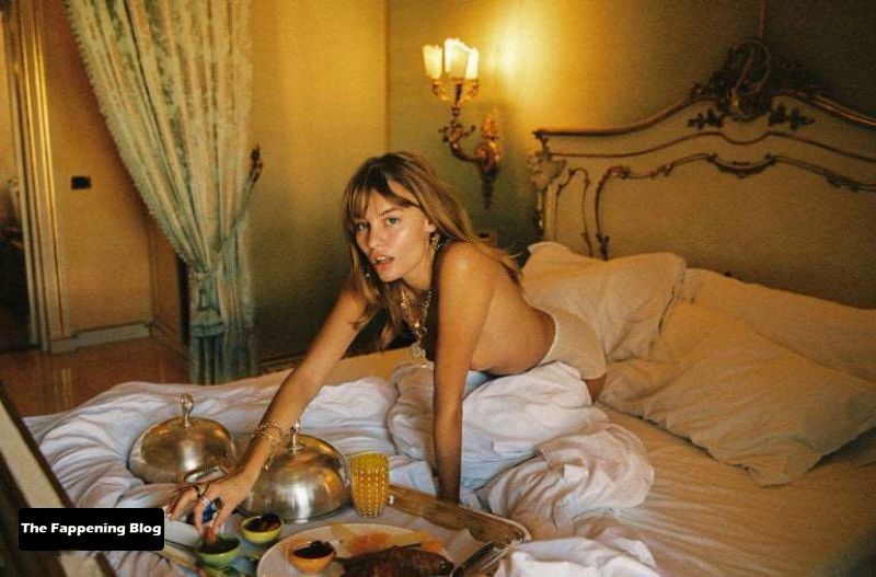 Lena Simonne Nude Collection (26 Photos)