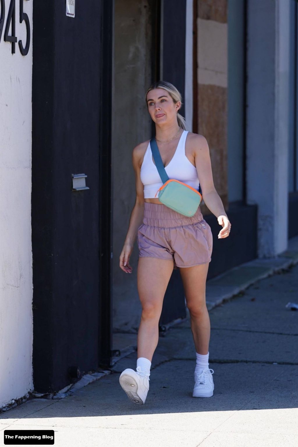Leggy Lindsay Arnold Looks Sexy at the Dancing With The Stars Rehearsal Studio in LA (10 Photos)