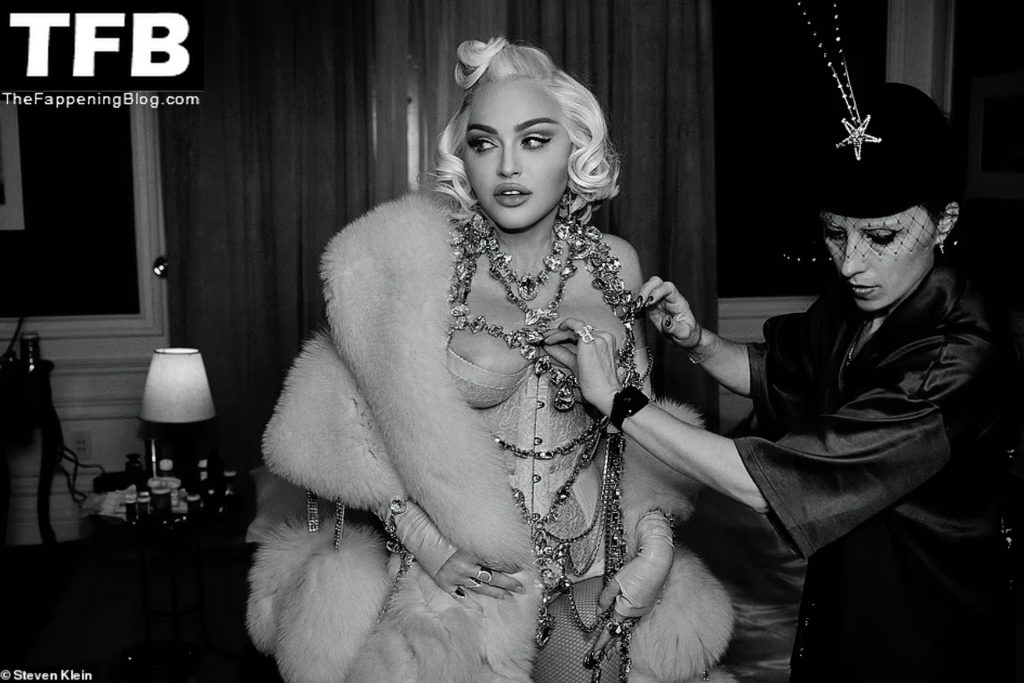 Madonna Nude &amp; Sexy – V Magazine (9 Photos)