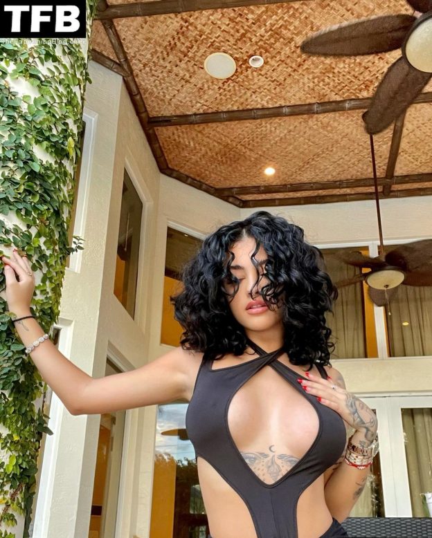 Malu Trevejo Shows Off Her Sexy Tits 5 Photos Thefappening