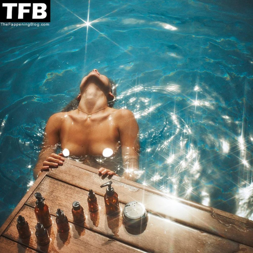Olivia Wilde Nude &amp; Sexy – True Botanicals (6 New Photos)