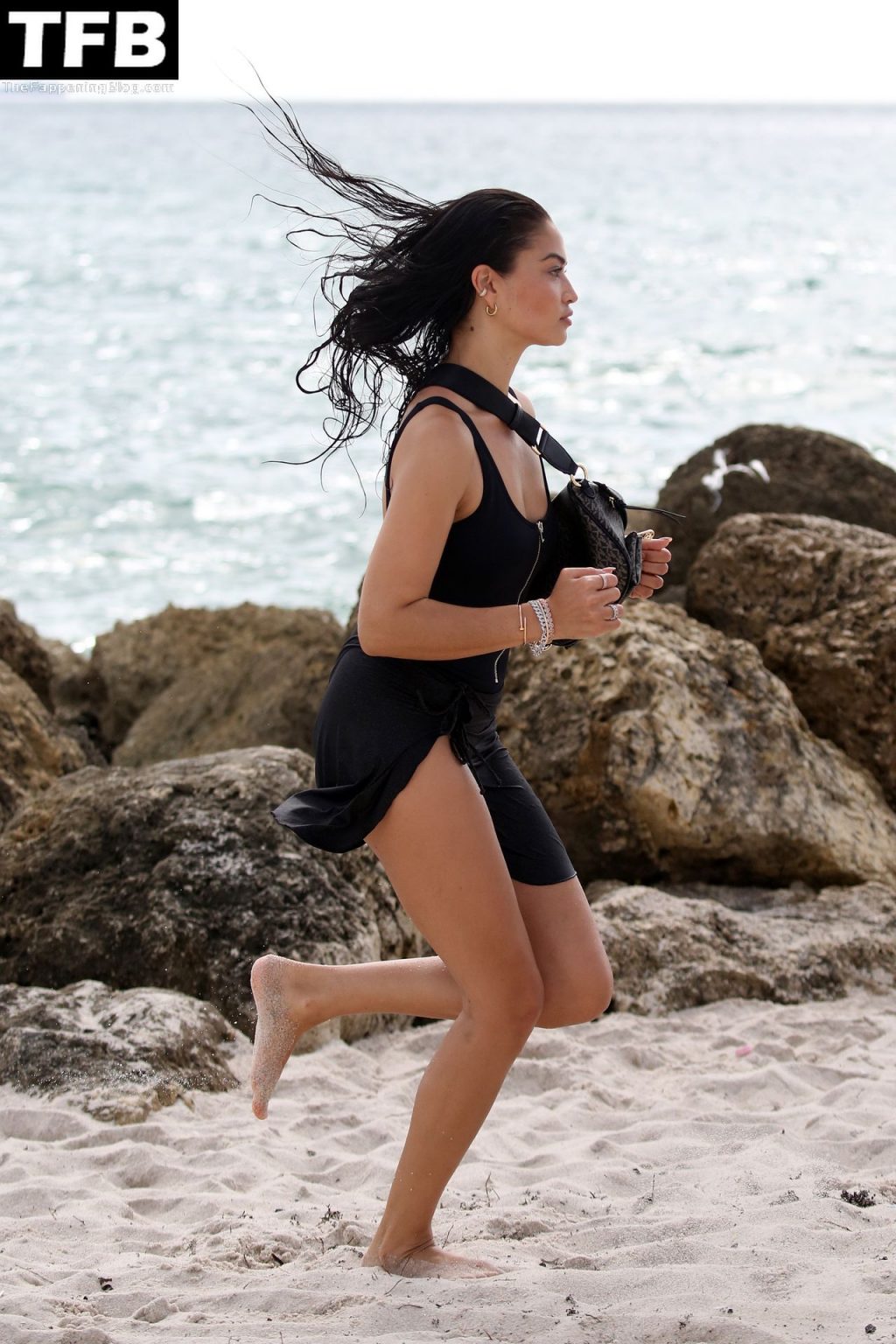 Shanina Shaik Looks Hot During a Shoot on the Beach in Miami (28 Photos)