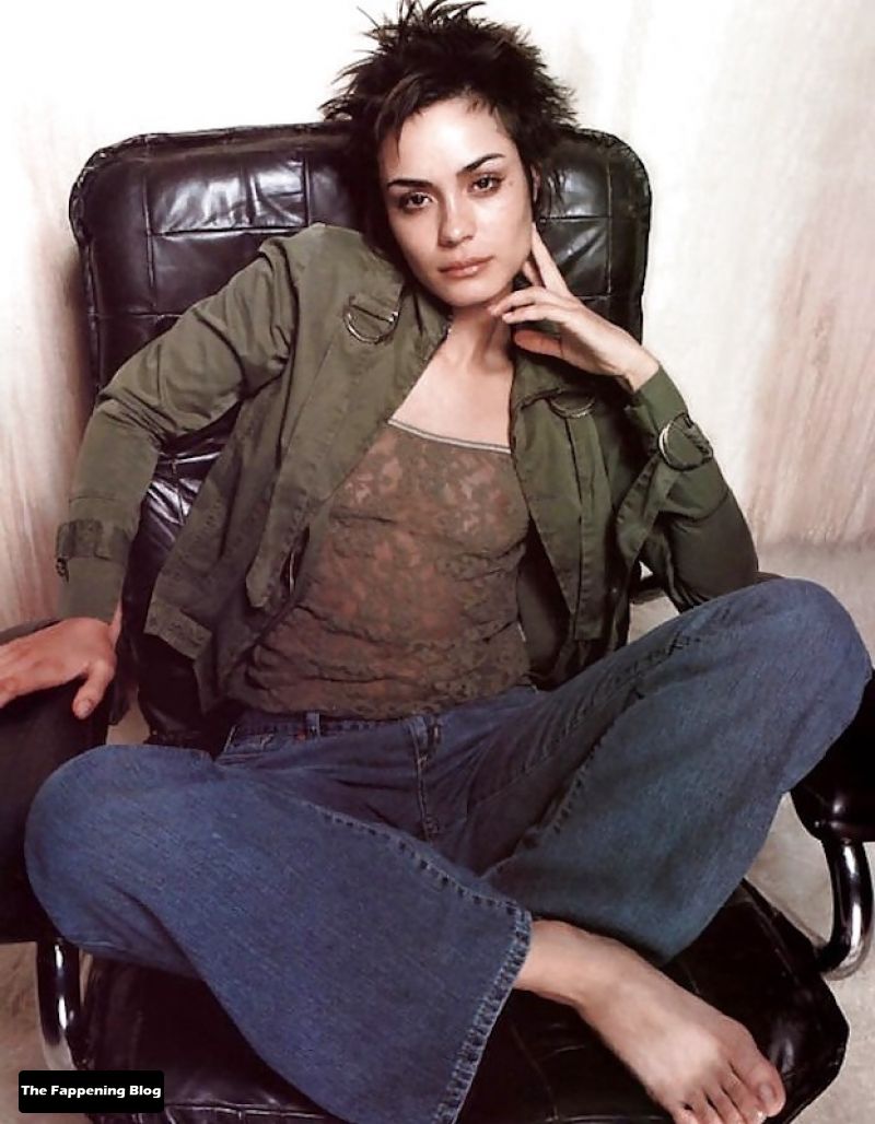 Shannyn Sossamon Nude &amp; Sexy Collection (18 New Photos + Videos)