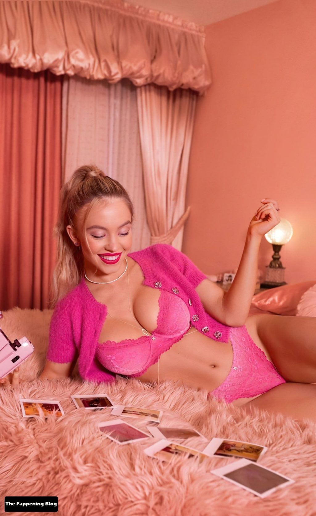 Sydney Sweeney Shows Off Her Magnificent Big Boobs in Sexy Pink Lingerie (7 Photos)