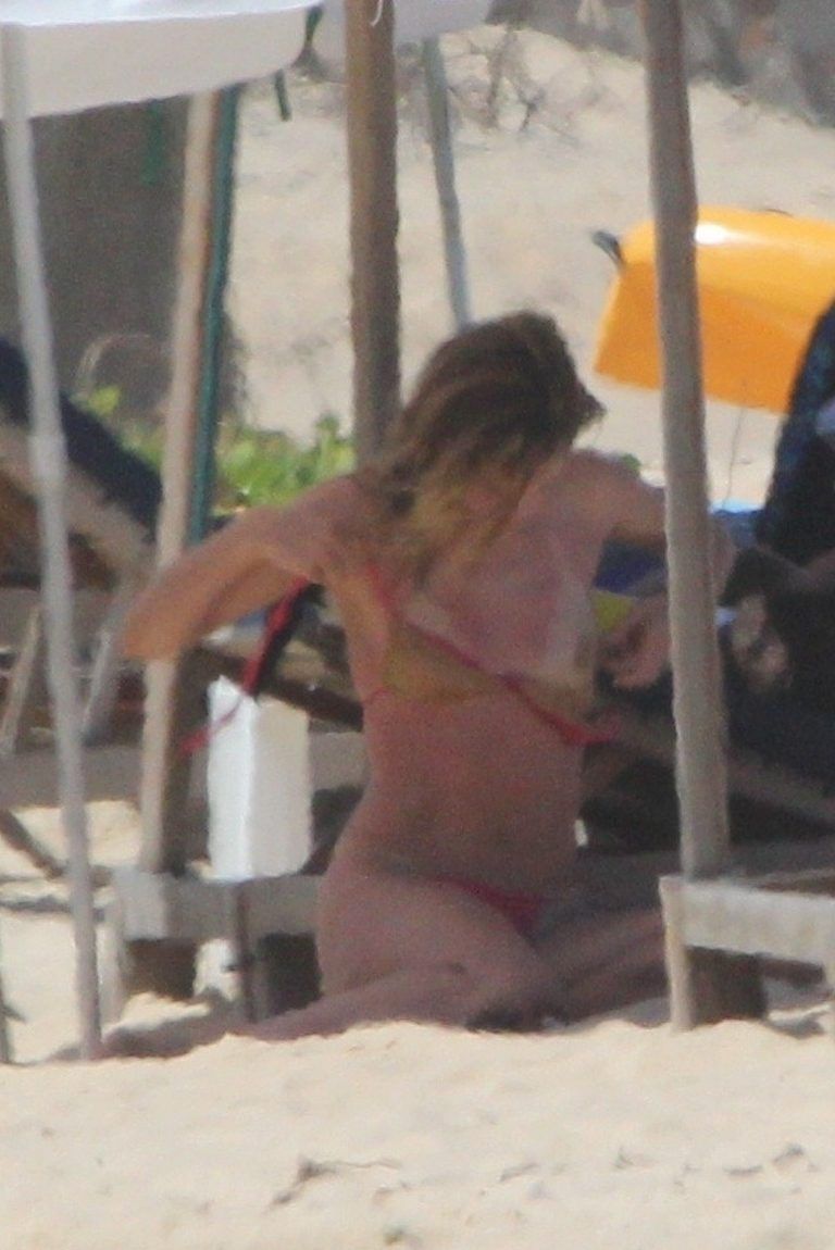 Doutzen Kroes Nude, Possible Leaked &amp; Sexy Collection – Part 1 (150 Photos + Videos)