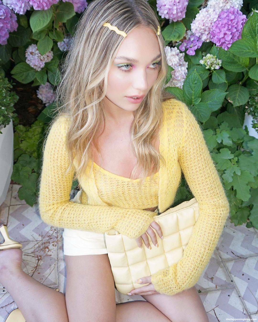 maddie_ziegler-Sexy-collection-51-thefappeningblog.com_.jpg