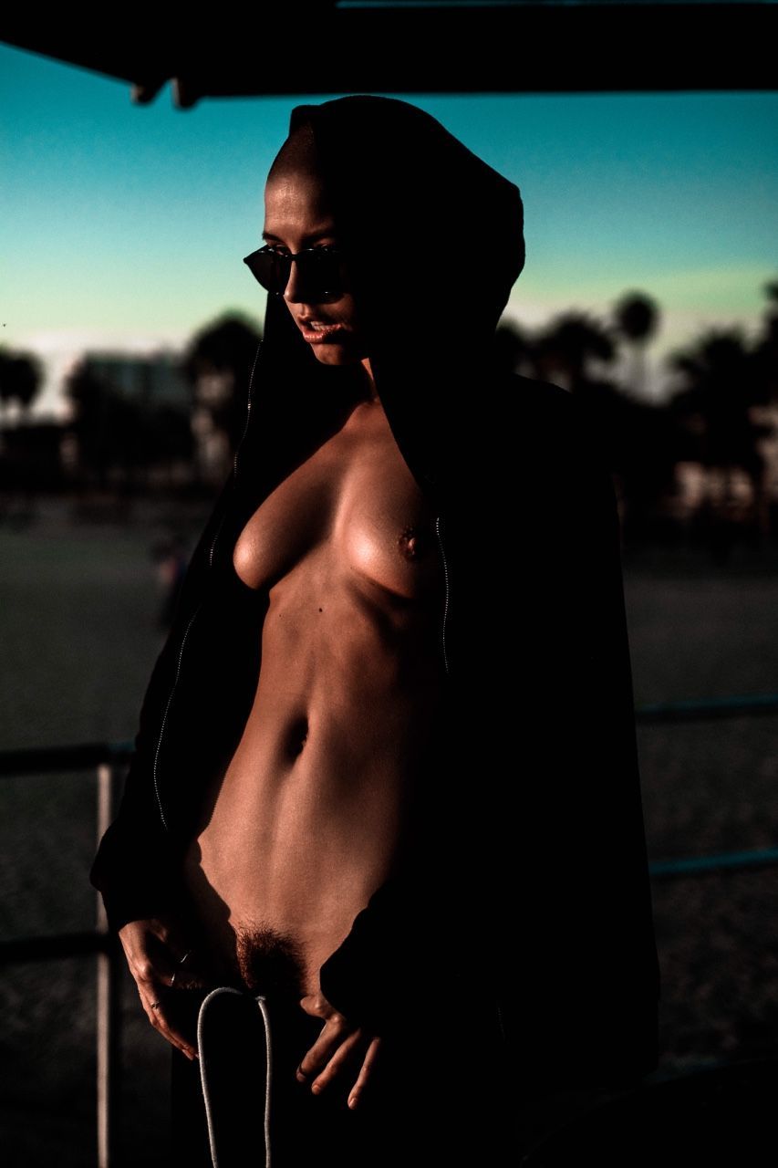 Marisa Papen Nude &amp; Sexy Collection – Part 2 (165 Photos + Video)