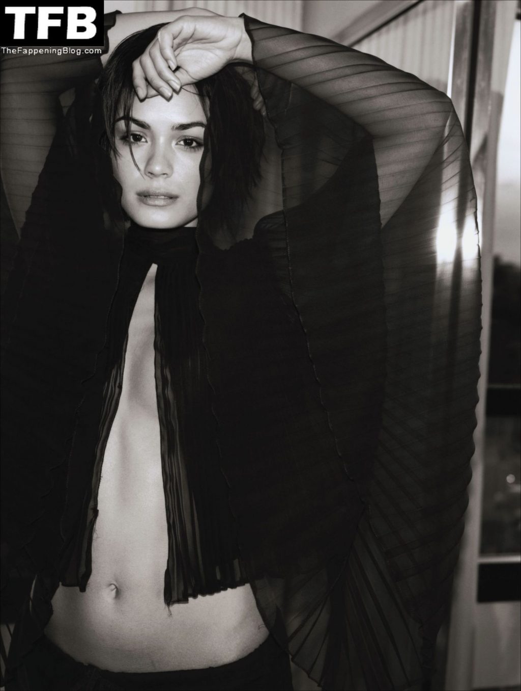 Shannyn Sossamon Nude &amp; Sexy Collection (10 Photos)